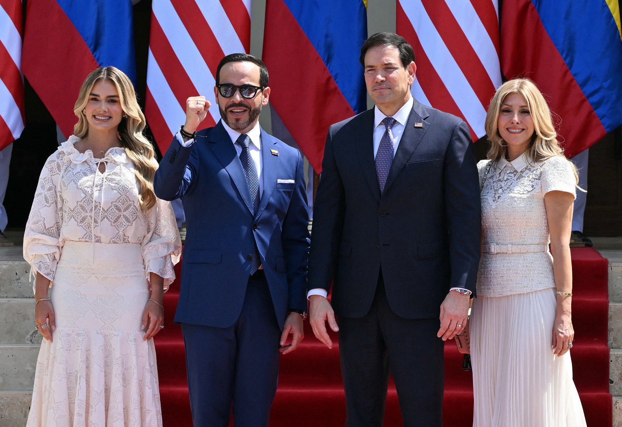 Marco Rubio with officials during his visit to Colombia